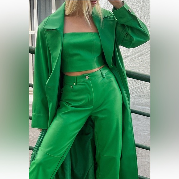 NWT NA-KD Faux Leather Green Coat Padded Shoulder PU Trench Belt Vegan - Picture 3 of 4